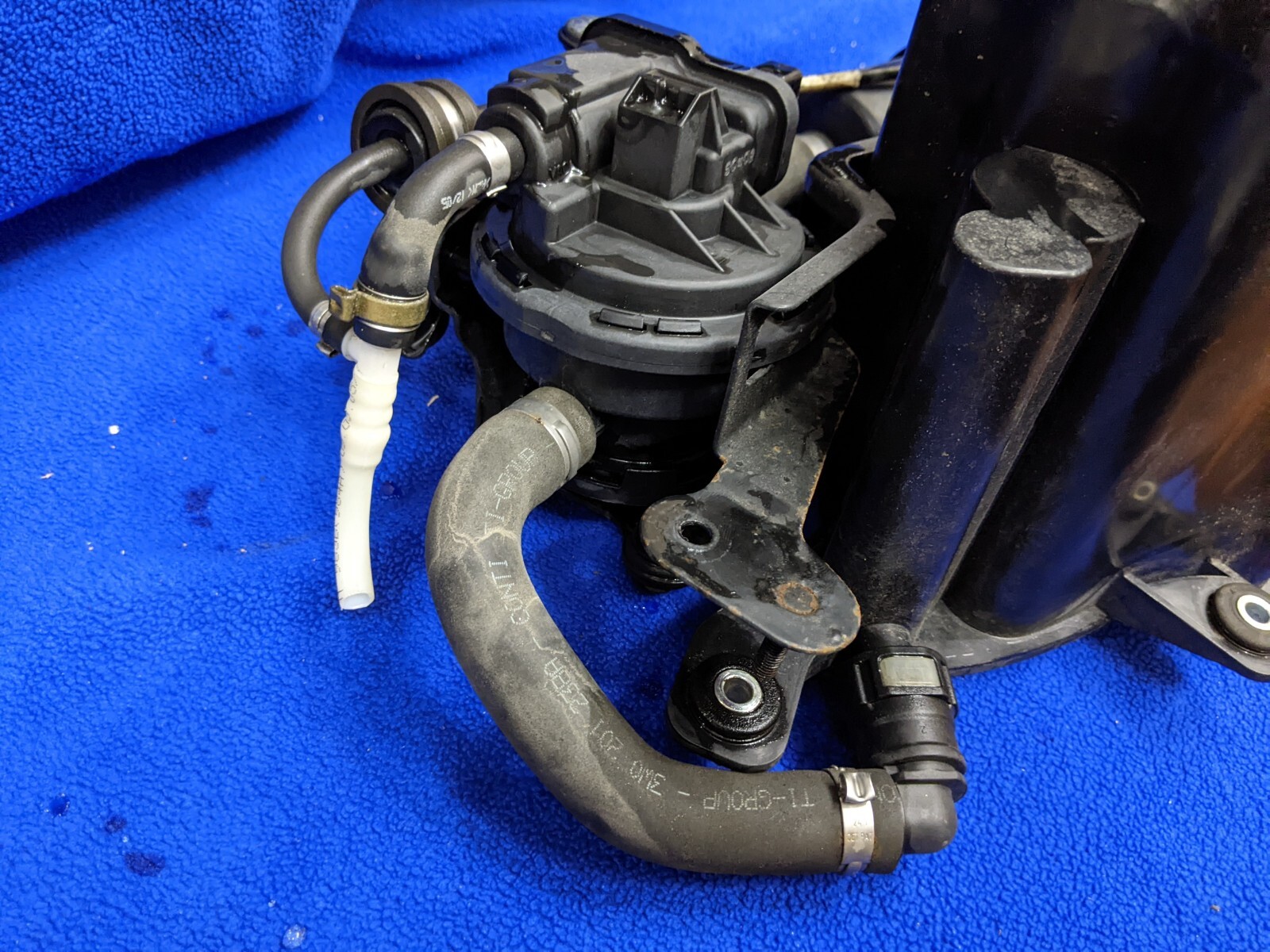 complete oem bentley continental VW PHAETON - Charcoal / FUEL Vapor Canister