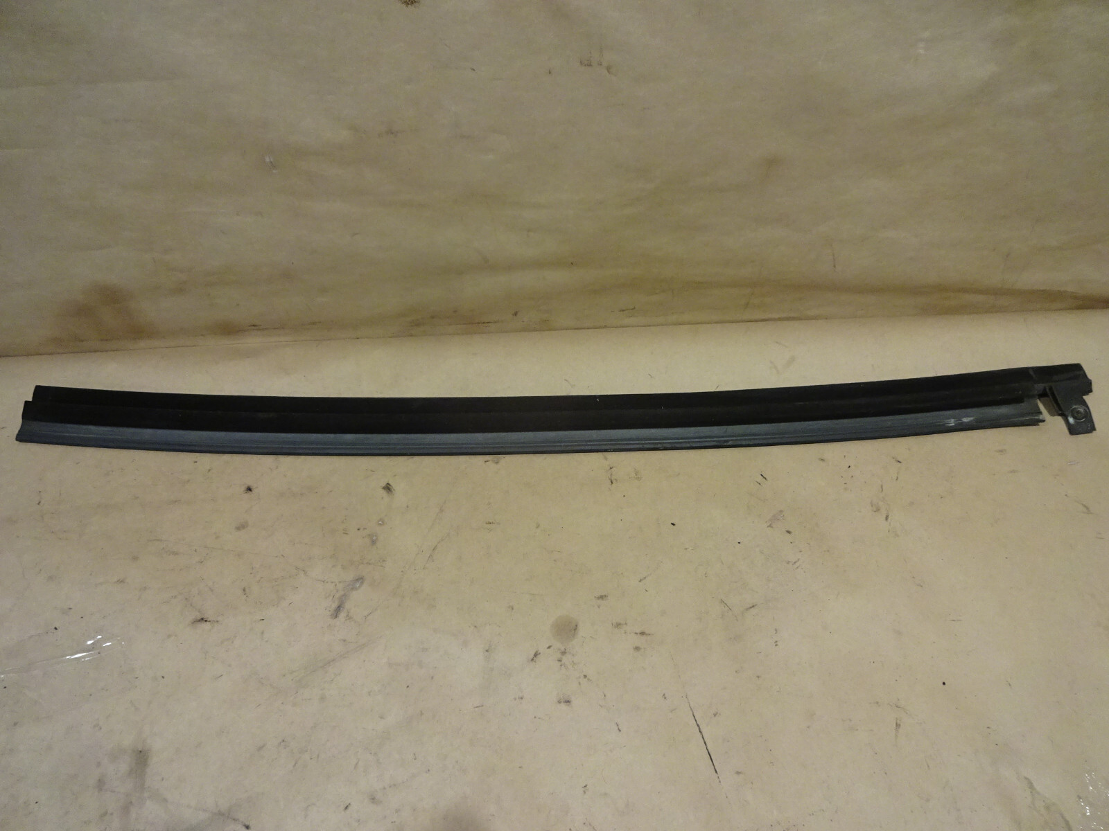 Ferrari 430,360 - RH Outer Door Seal / Weatherstrip - P/N 65164400