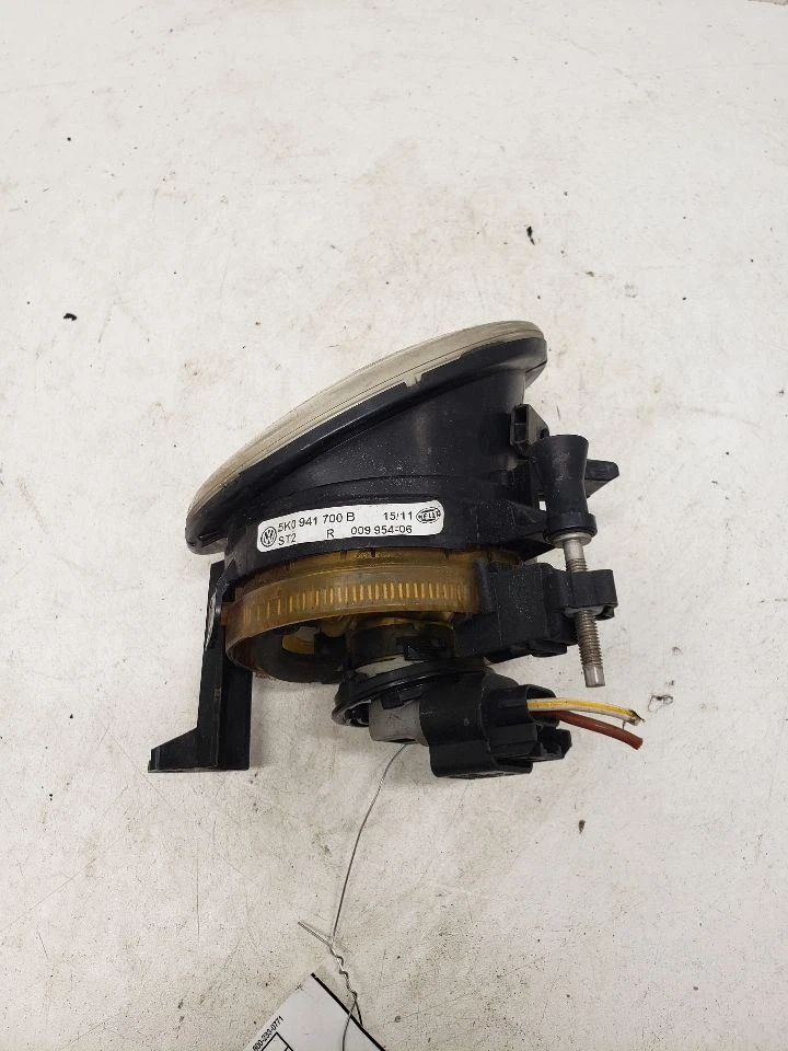 Passenger Corner/Park Light Fog-driving Bumper Mounted Fits 13-19 BEETLE 1430015 - Image 2 of 4