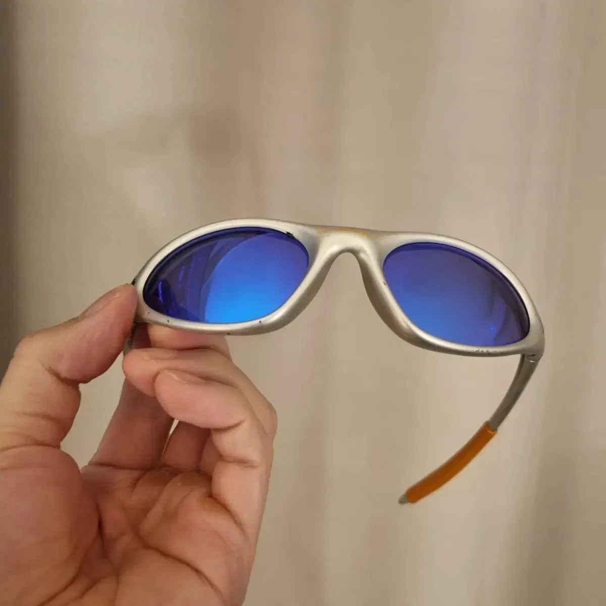 OAKLEY MINUTE ミニッツ　シルバー×ブルー 1998 Vintage Oakley Minute 1.0 | Pearl Blue | Light Blue + Black