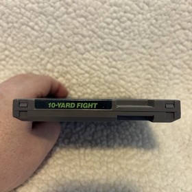 10-Yard Fight (Nintendo Entertainment System, 1985) NES Authentic Cartridge