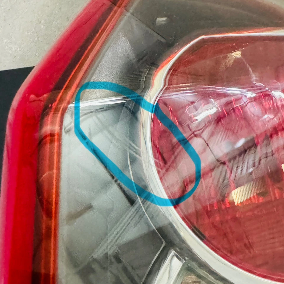 ✅ OEM Right Passenger Side Rear Tail Light Brake Lamp for 08-10 Land Rover LR2 - Imagem 4 de 4