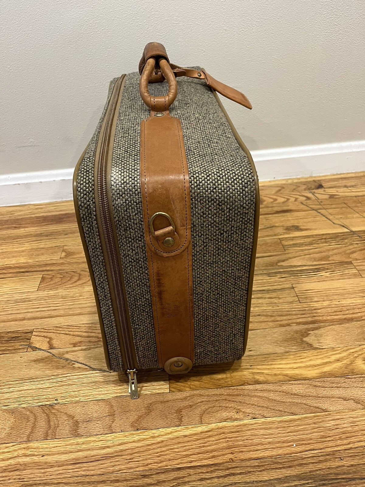 Vintage Hartmann CarryOn Luggage/Suitcase 21" Tweed with Brown Leather
