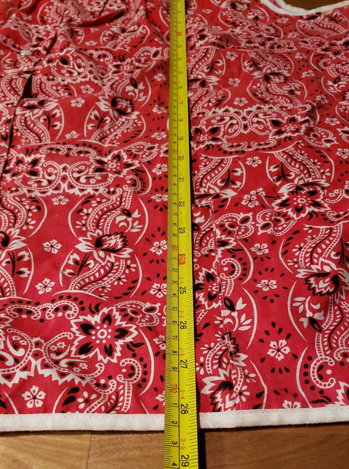 Printed Cotton/Lycra Vest in Red Paisley
