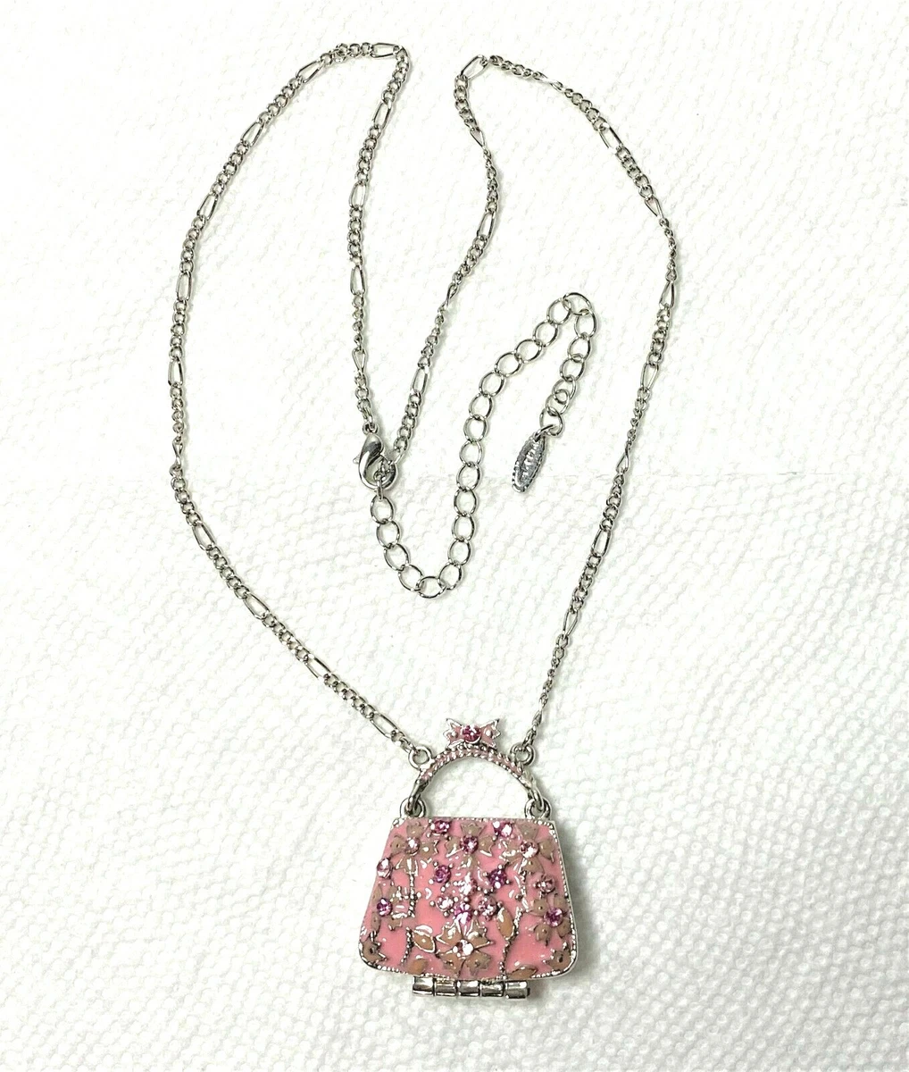 Vclm necklace 2024