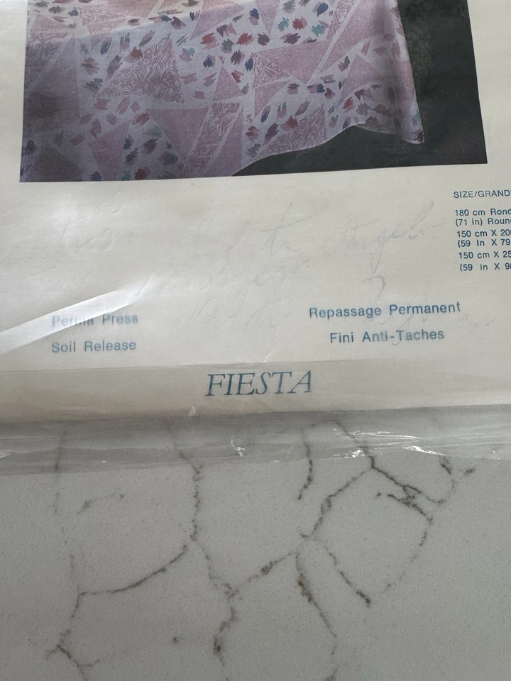 Vintage New in Package Fiesta Pink Tablecloth Geometric 80s 90s 59" x 98" EG - Image 4 of 4