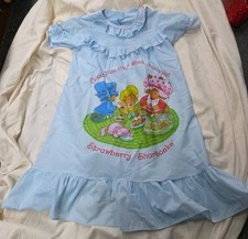 Strawberry Shortcake Good Times Make Sweet Memories Girl's Nightgown Size 8 