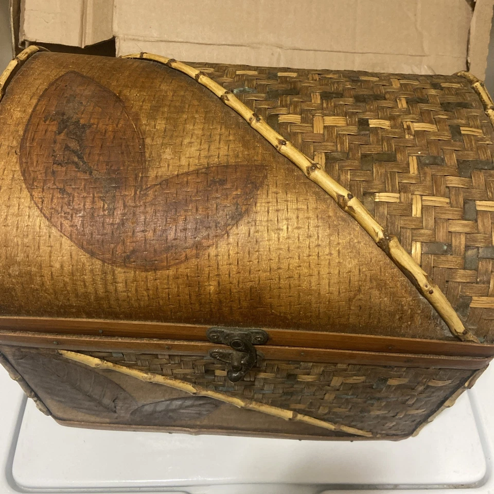 Cofre de bambú vintage Chateau Edgewater Inc 15x11x10 Foto 2 de 4