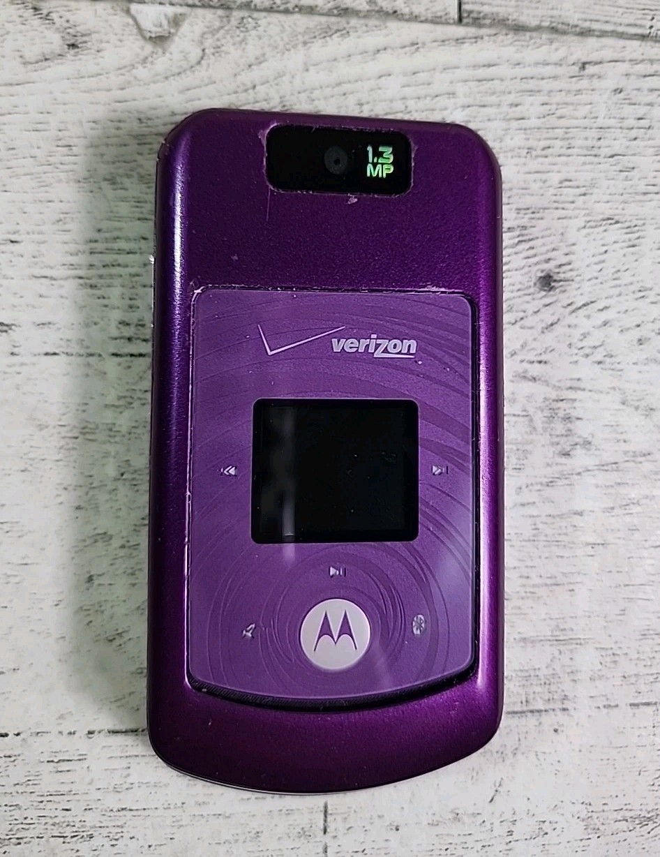 Motorola Verizon W755 Purple Bluetooth 1.3mp 1.9" Display *Doesn't Hold Charge*