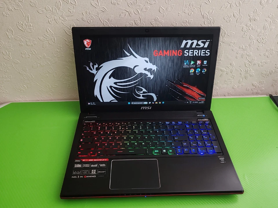 Gaming Laptop MSI i7 CPU 16GB RAM 750GB Storage ( SSD And HDD ) - Image 2 of 4