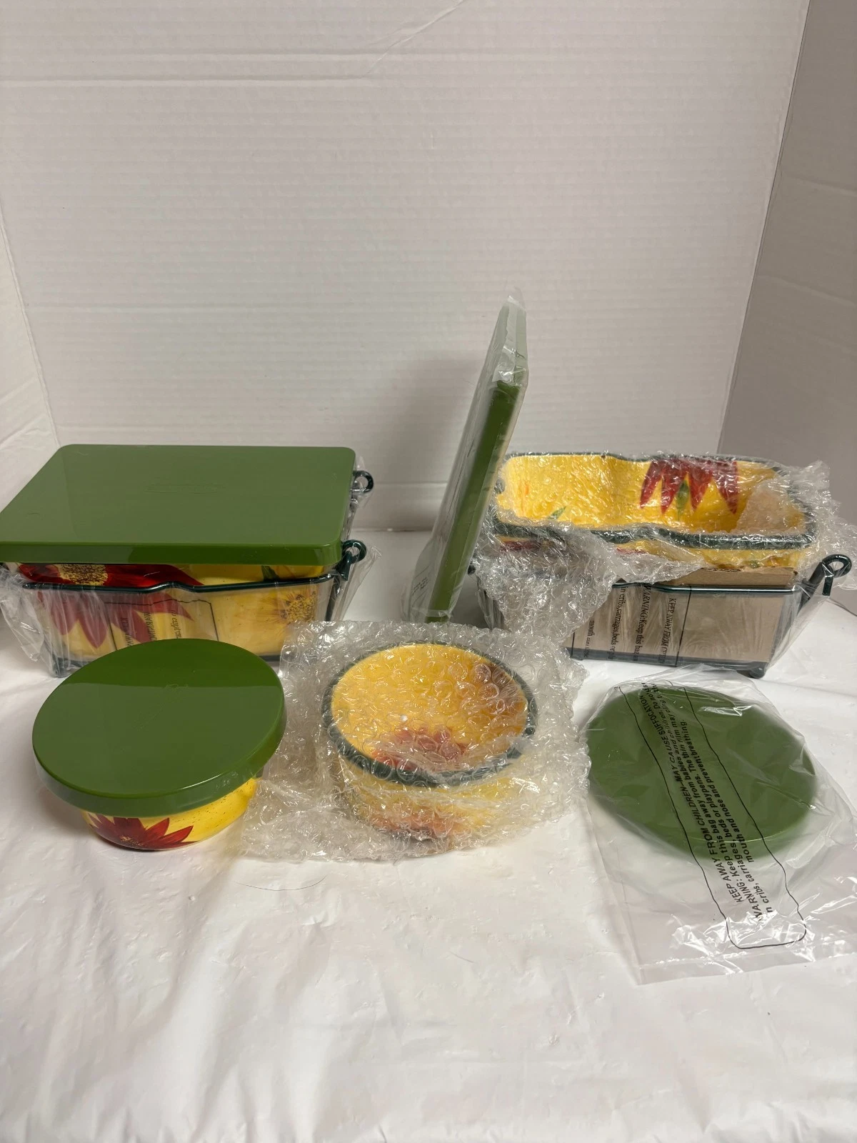 NEW Temptations by Tara Sunflower Set of 2 Loaf Pans 1 Quart & 2 Ramakins w/Lids