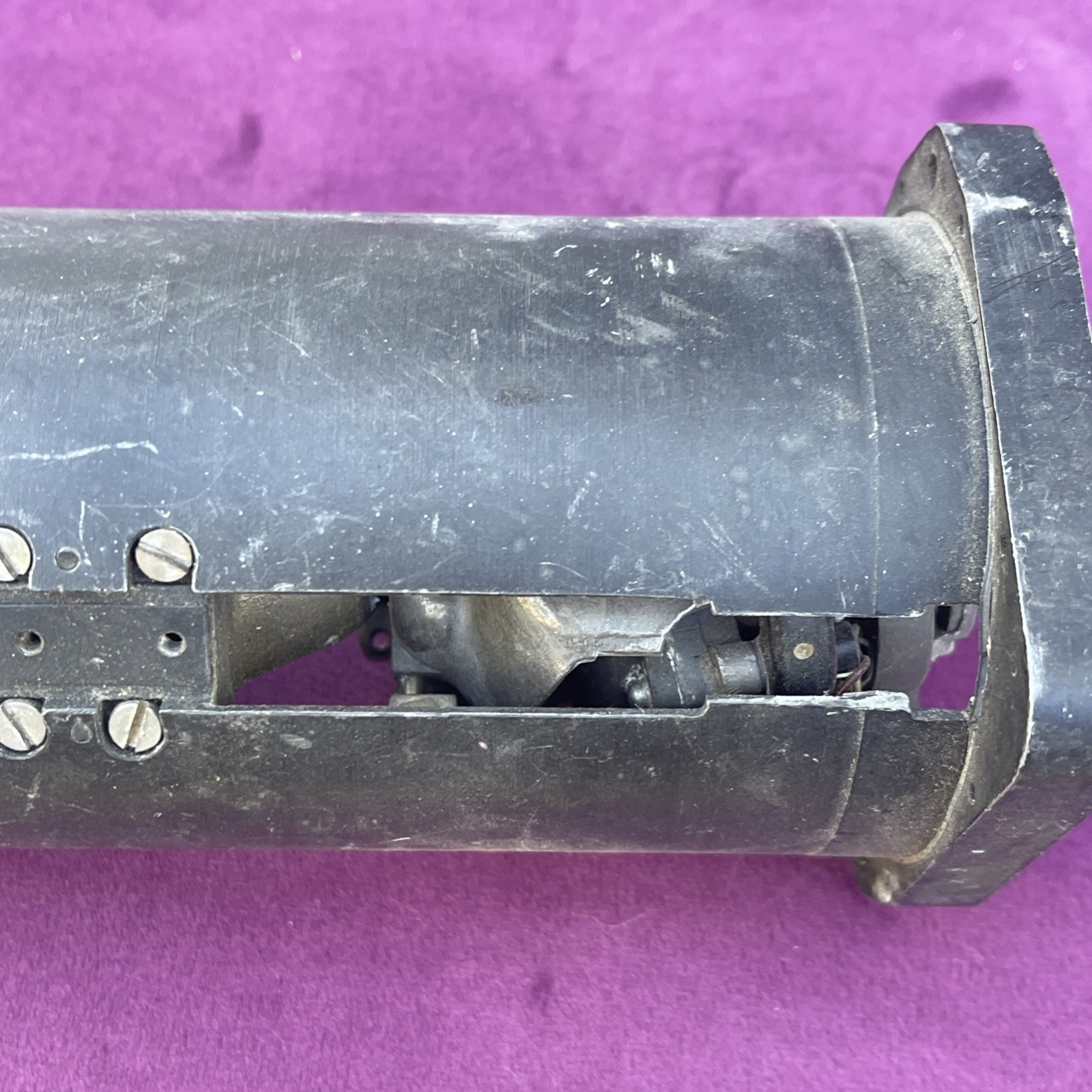 WWII US Aircraft Gyro Horizon Indicator AN 5736-1A Sperry For Parts/Display