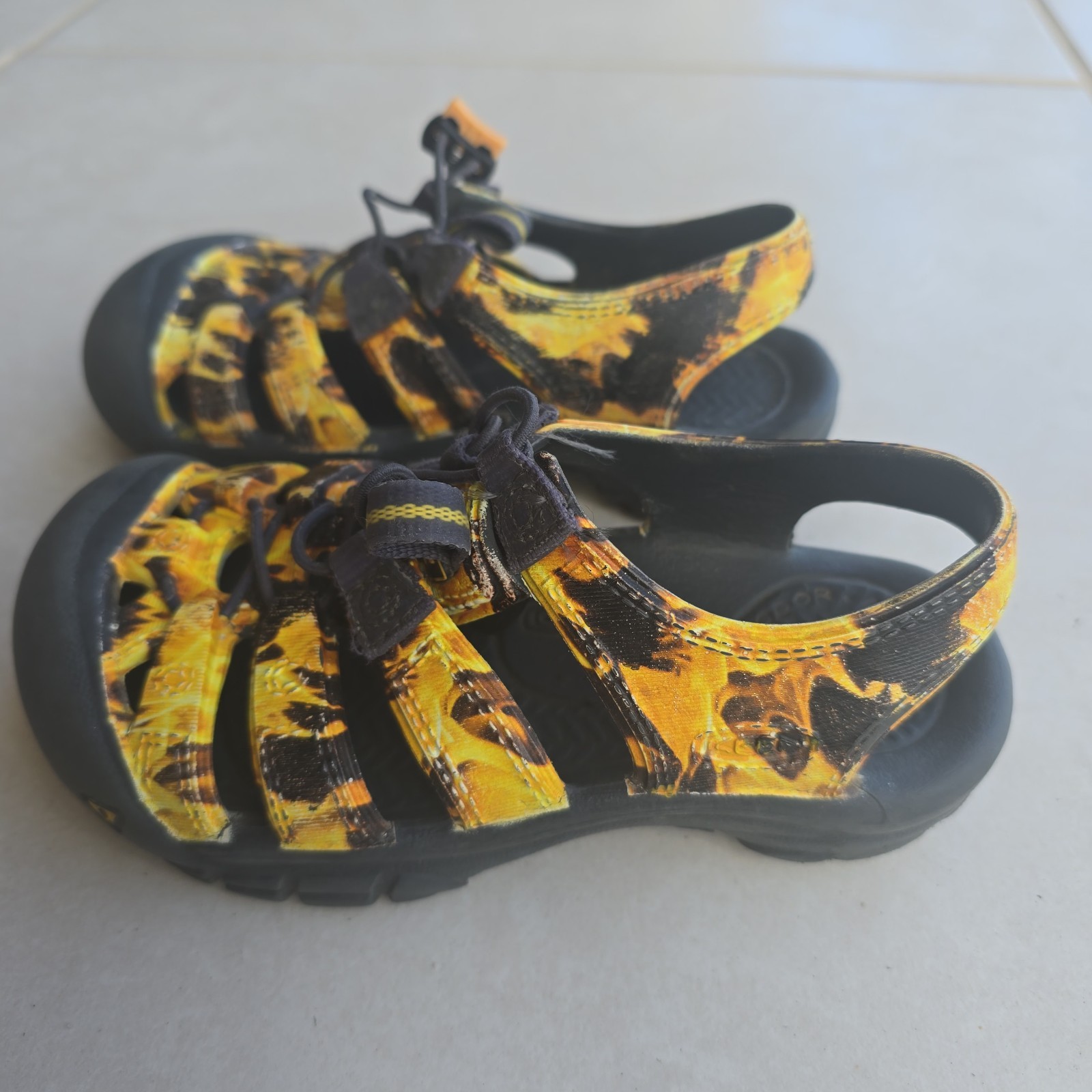 Sandali Keen bambini bambino 11 arancioni fiamme Newport scarpe da trekking acqua elastici