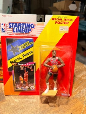 1992 Scottie Pippen Chicago Bulls Starting Lineup Collectible Figure w/ Poster