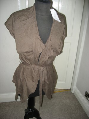 NEU MIT ETIKETT VERTBAUDET Umstands-Strickjacke Größe 10/12 gemütlich