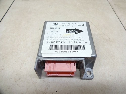 Opel Omega B Airbagsteuergerät Airbagmodul Steuergerät 90492467
