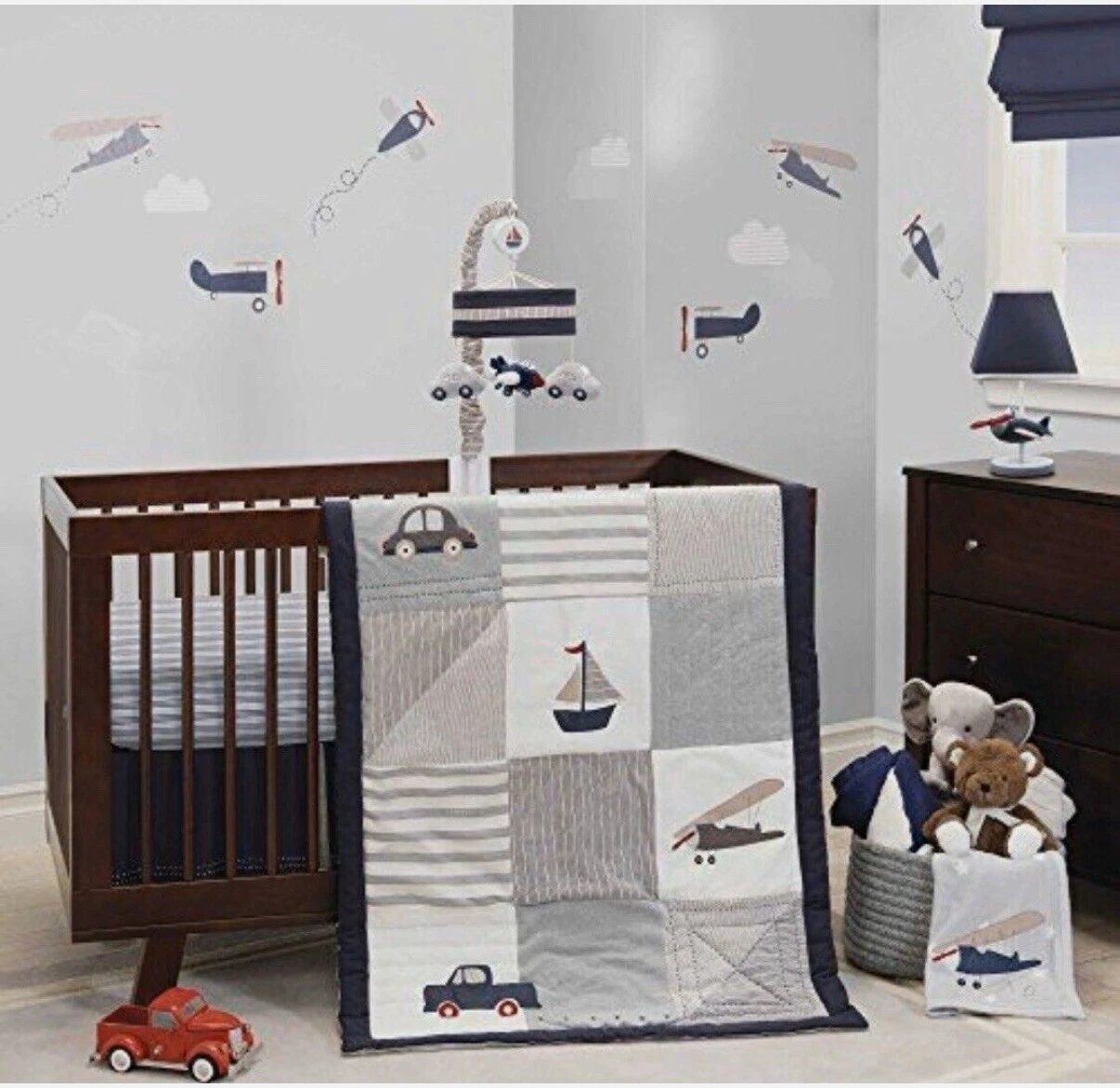 Lambs & Ivy Bedding Set - Mobile
Opens in a new window or tab
