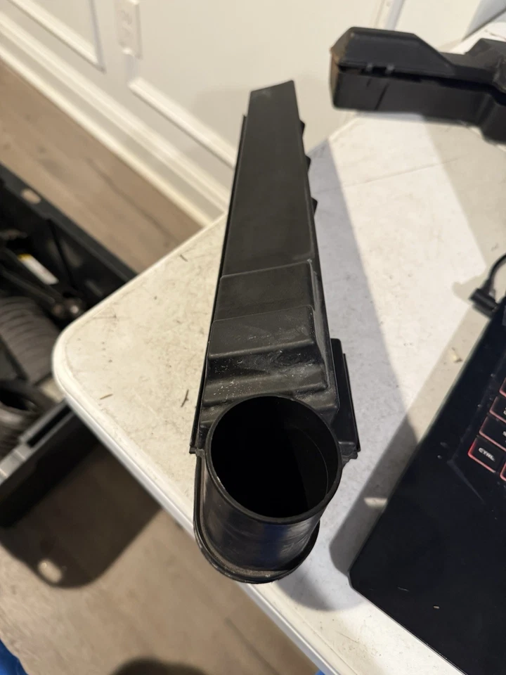 Air Cleaner 5.3L Fits 2005 CHEVY EXPRESS 1500 P/N 15746927 Foto 3 de 4