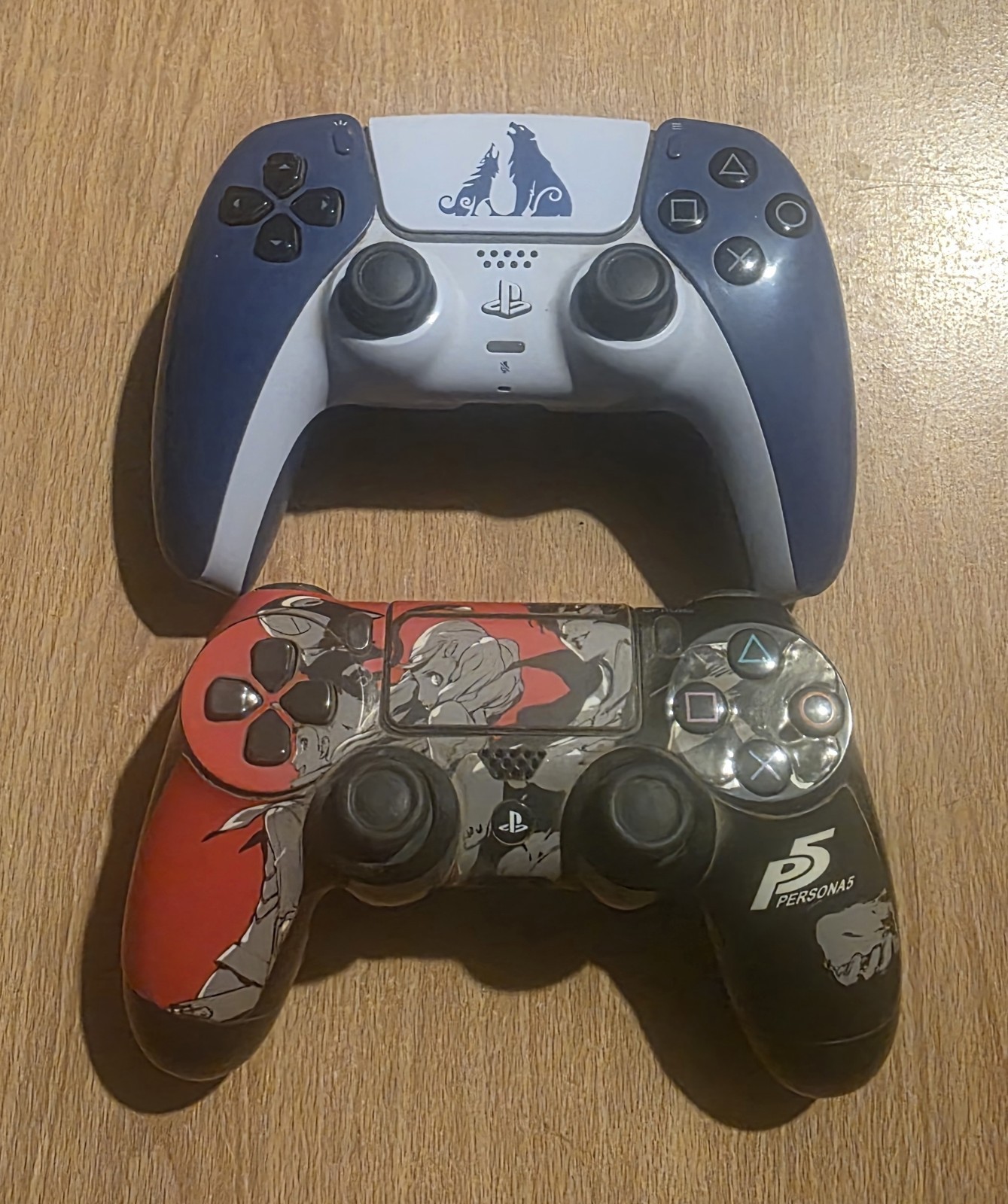 PS5 Controller God of War Ragnarok Limited Edition & PS4 Controller READ DESCRIP