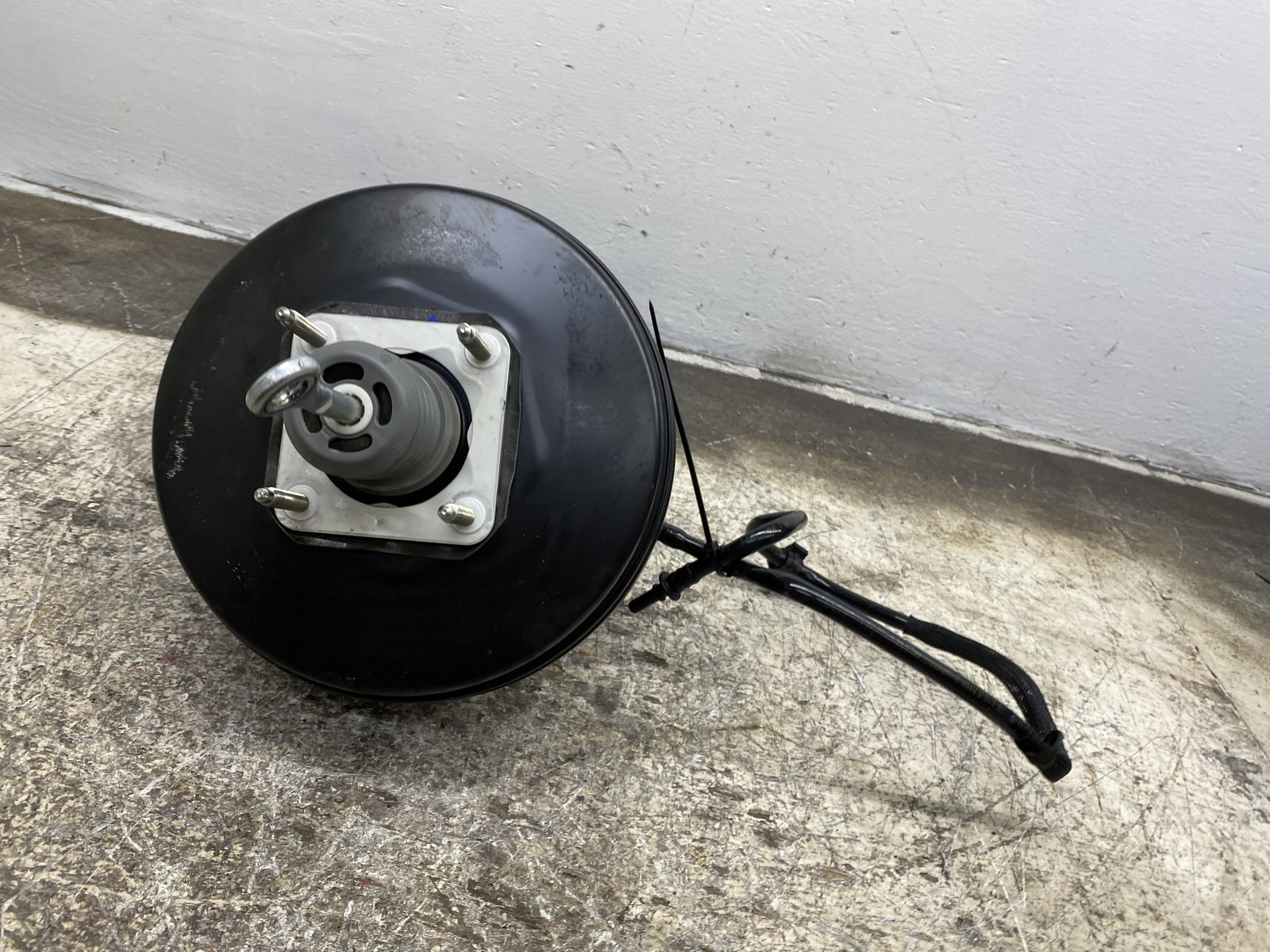 2017-2024 MASERATI LEVANTE OEM POWER BRAKE BOSTER W/ MASTER CYLINDER 670036704