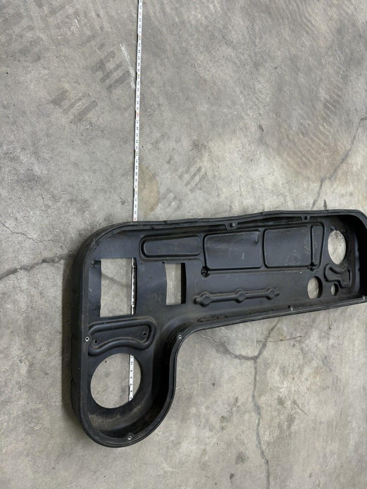 Deere FH303183 Main Belt Drive Shield 730 735 835 Mower Conditioner