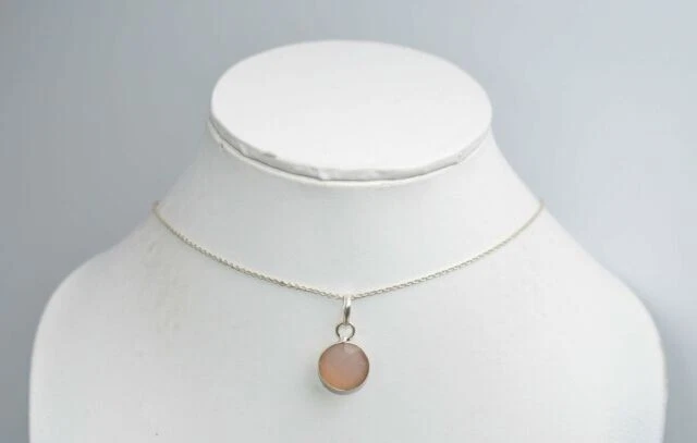 Bello Sfaccettato Rosa Quarzo Rosa Rotondo Gemma 925 Argento Sterling Collana - Immagine 2 di 4