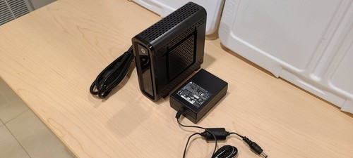 Motorola SURFboard eXtreme gaming Cable Modem DOCSIS 3.0 SB6121 199.68 Mbps - Picture 3 of 4