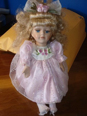 dan dee collectors choice musical doll