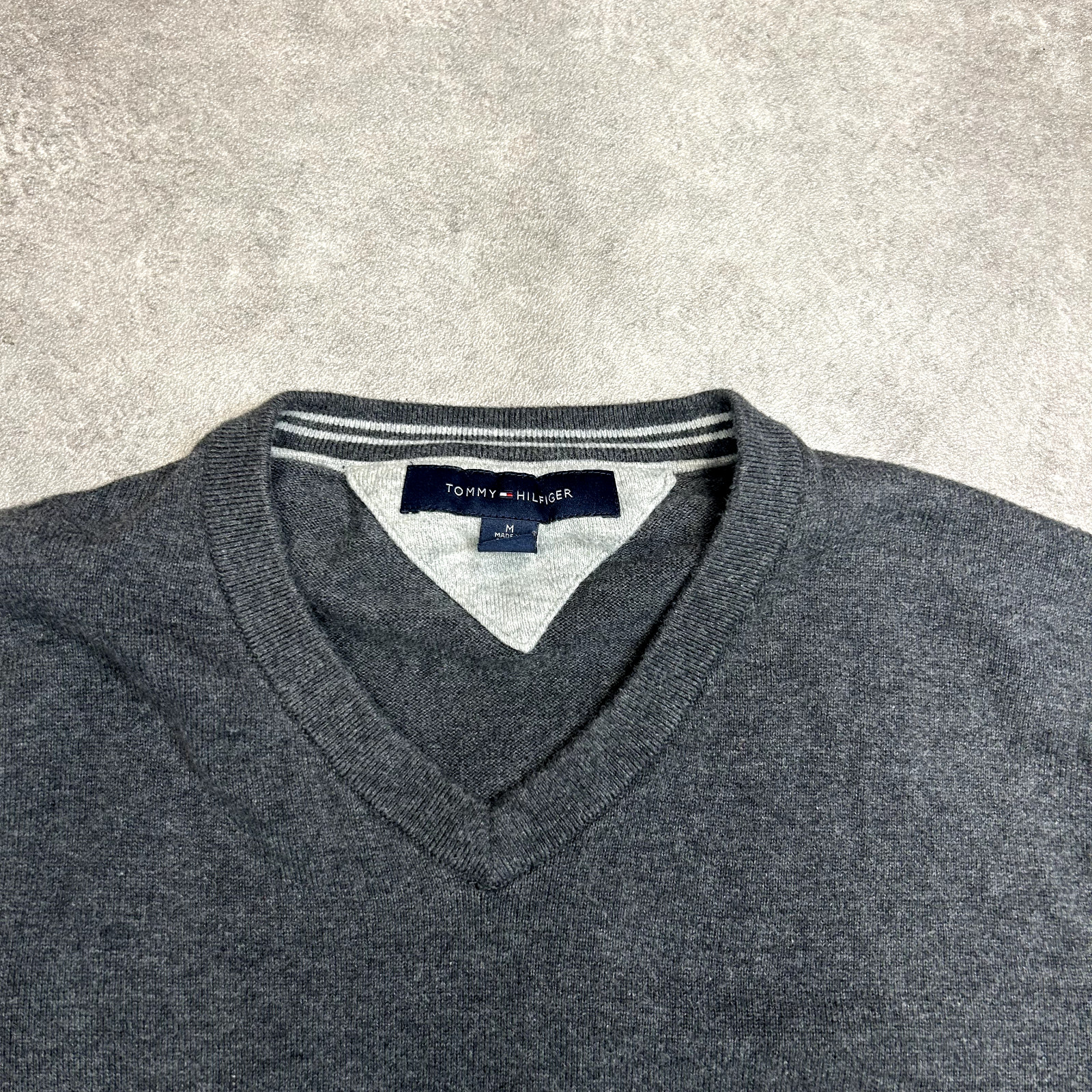 Tommy Hilfiger Jumper Mens Knit V-Neck Knitted Sweater, Grey, Medium image 3