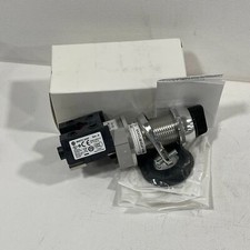 Allen Bradley 800H-JP2KB7OXXX 30mm Selector Switch 3 Position  Maintained