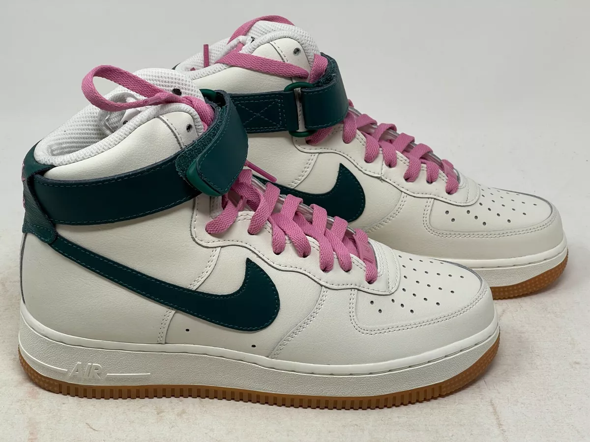 Nike Air Force 1 '07 LV8 Women's Shoes. Nike ID