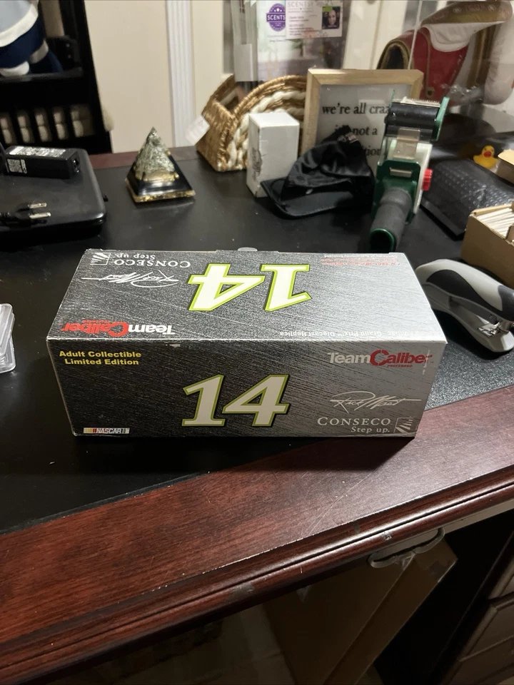 Team Caliber Conseco #14 Rick Mast 2000 Pontiac Grand Prix réplica fundida a presión Foto 2 de 4