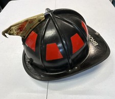 Cairns BLACK 1044 Firefighter Helmet w/ RED Reflective Panels 1/4 inch hole side