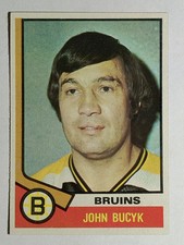 1974-75 Topps #239 Johnny Bucyk (MINT)