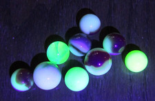9 Vintage Vitro Akro Agate Cats Eye Uranium Opalescent Glass Marbles LOT OF 9
