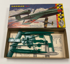 Vintage Hawk 1/4" Scale German V-1 V1 Rocket Plastic Model Kit 615-50
