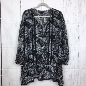 Lane-Bryant-3X-Top-Blouse-Peplum-Black-White-Sheer-Lace-Trim-Pintuck-Paisley