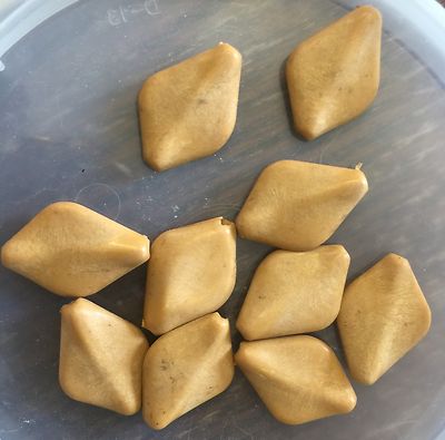 Vintage Japan Creamy Caramel Semi Matte Kite Marquise Baroque Lucite Bead Lot
