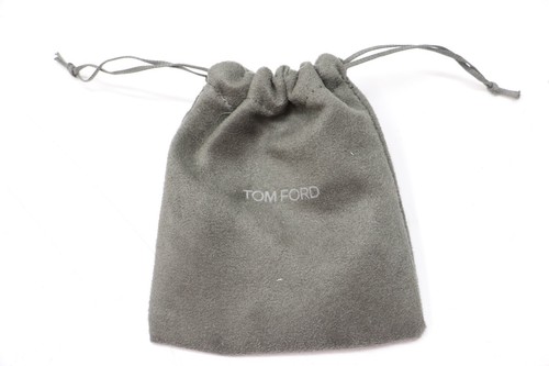 Portafoglio uomo Tom Ford in pelle con zip stampa coccodrillo - crema/oro - Foto 10 di 10