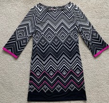 Eliza J Shift Dress Sz 6 Geometric 3/4 Sleeve Black White Pink Stretch Slinky