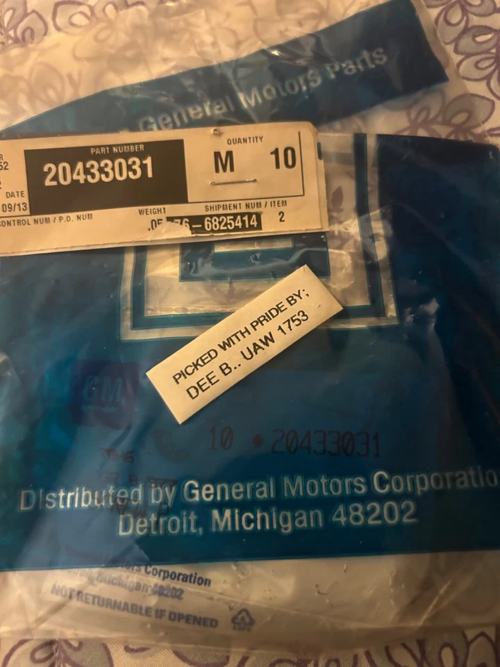 ПОДЛИННЫЙ GM 20433031 ВИНТ--GMC Typhoon - Изображение 2 из 4