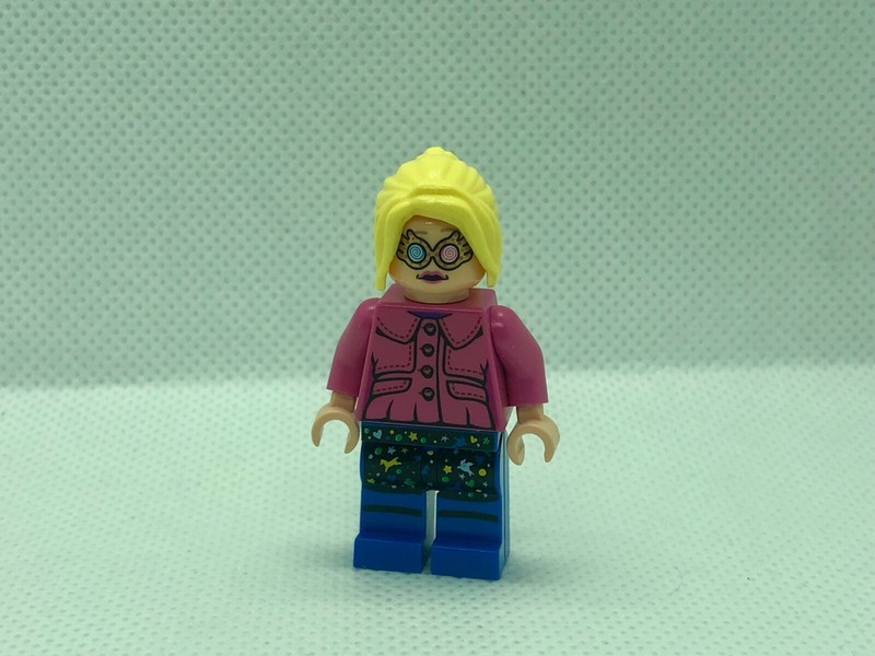 Lego Minifig LUNA LOVEGOOD Harry Potter Minifigure 4841 Pristine Condition Rare