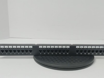 Intellinet Cat6 24-Port Patch Panel with LEDs, 1U *READ