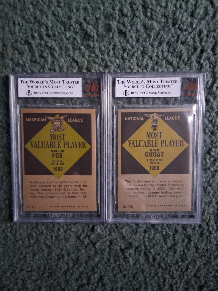 Lote Jugador Más Valioso de Béisbol Topps 1961 - Números Semi Altos Fox #477 en muy buena condición 5, Groat #486 en muy buena condición 6,5 Foto 2 de 2