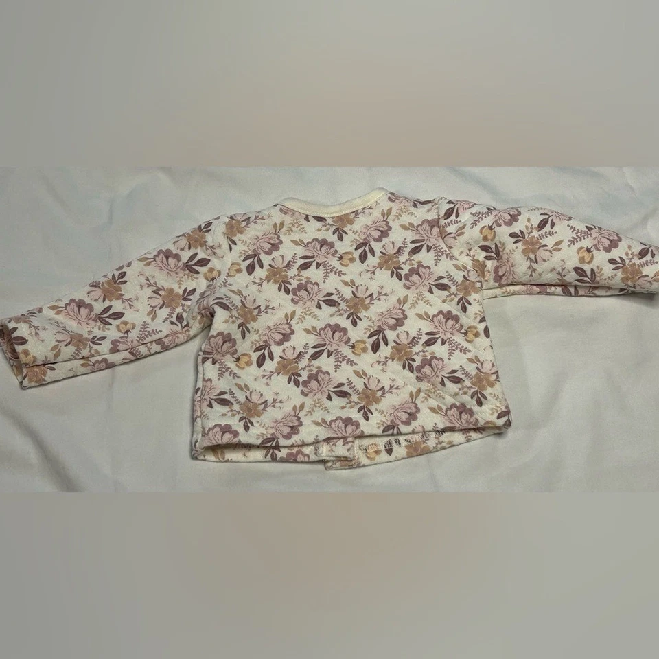 Chaqueta Le Top Bebe Floral con Botones - Crema y Rosa Foto 2 de 3