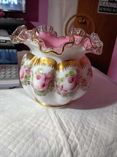 Vintage Fenton Charleton Decorated Peach Crest Vase