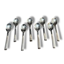 37 pcs Robert Welch Stainless Flatware