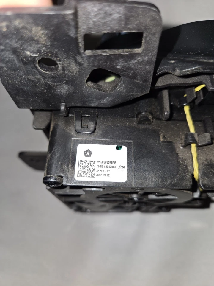 2020 DODGE RAM 3500 TRANSMISSION GEAR SHIFTER SELECTOR SWITCH OEM 68378094AE - Image 4 of 4