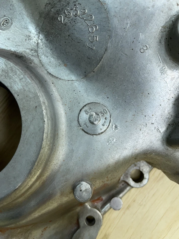 Оригинальная крышка переднего привода двигателя GM 3,8 л 4,1 л V6 82-89 Fleetwood Seville 25522651 - Изображение 3 из 4