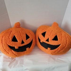  Pumpkin Shaped Pillow Plush Hyde & Eek Halloween Decor Jack O Lantern. 